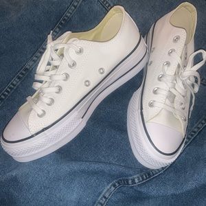 WHITE PLATFORM CONVERSE SNEAKERS BNWT
